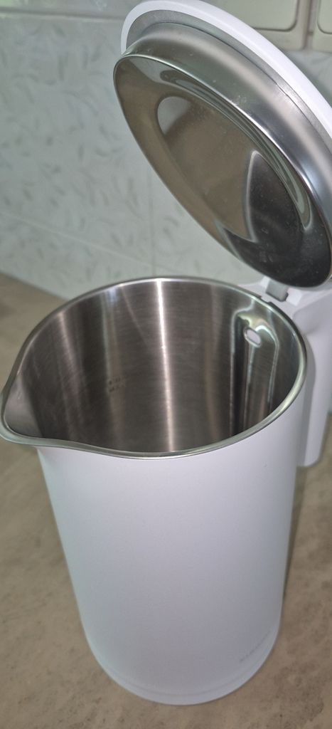 تصویر دیدگاه مرضیه حیاتی
