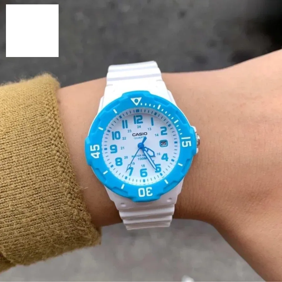 ساعت مچی عقربه ای پسرانه کاسیو مدل LRW-200H-2B، تصویر ۲
