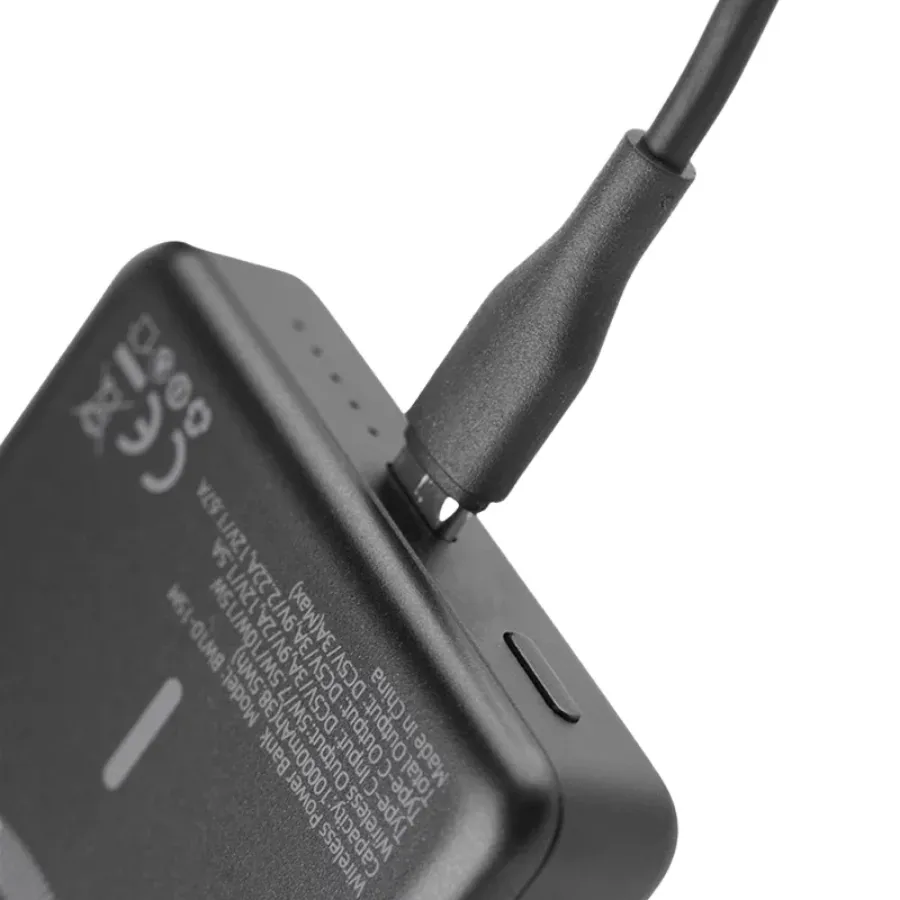 پاور بانک وایرلس بنیتک مدل BW10-15M با ظرفیت 10000 میلی‌آمپر ساعت، تصویر ۴
